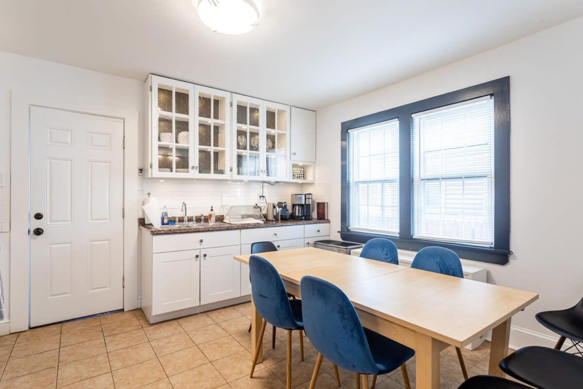 Ferienwohnung The Blue Sapphire 2Br 2 King Beds & Ample Backyard Bridgeport Exterior foto