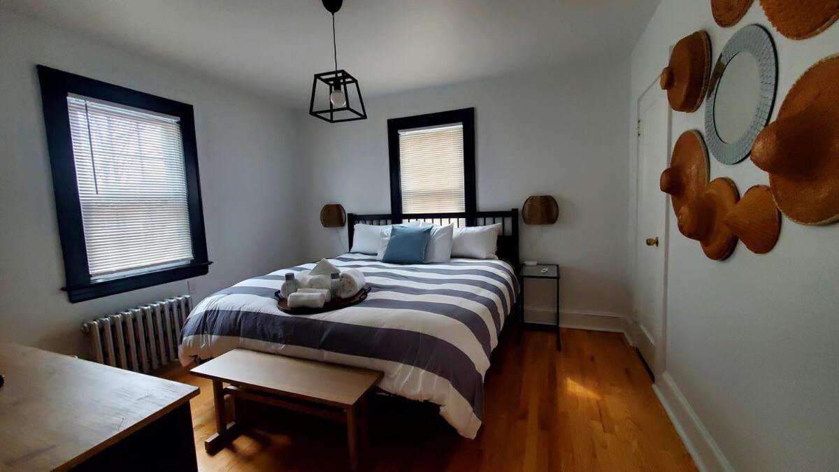Ferienwohnung The Blue Sapphire 2Br 2 King Beds & Ample Backyard Bridgeport Exterior foto