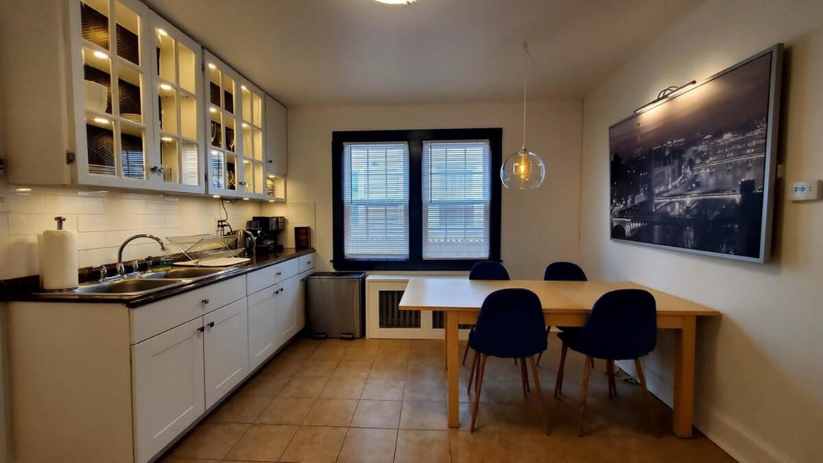 Ferienwohnung The Blue Sapphire 2Br 2 King Beds & Ample Backyard Bridgeport Exterior foto