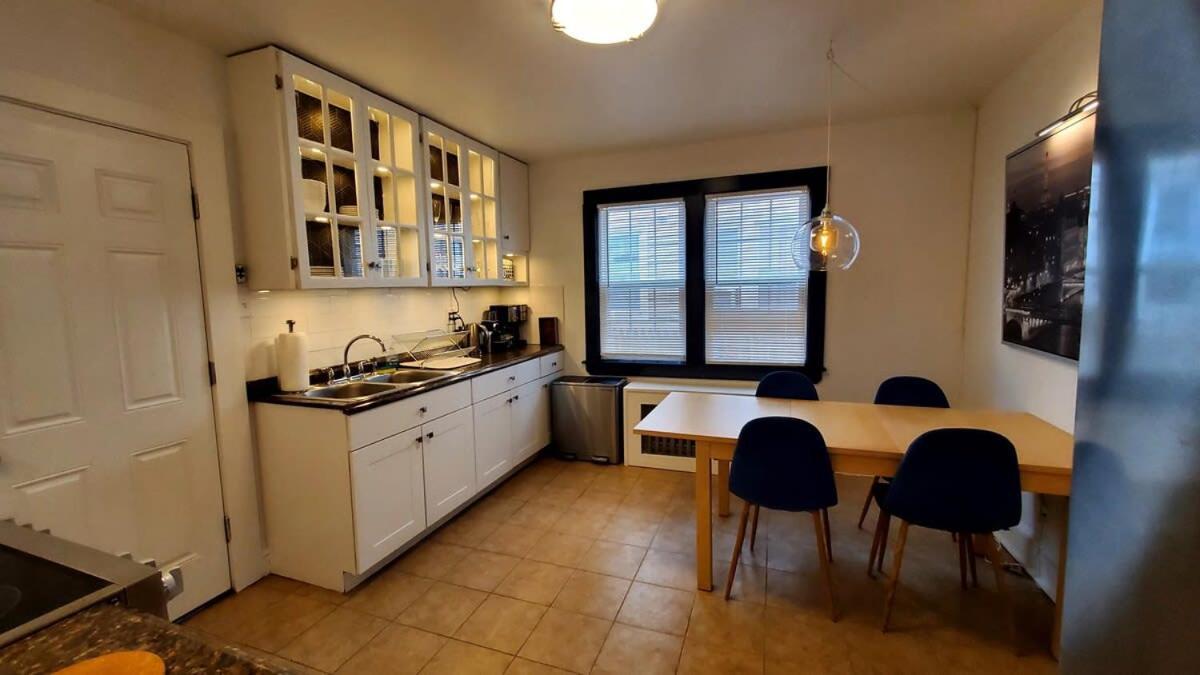 Ferienwohnung The Blue Sapphire 2Br 2 King Beds & Ample Backyard Bridgeport Exterior foto